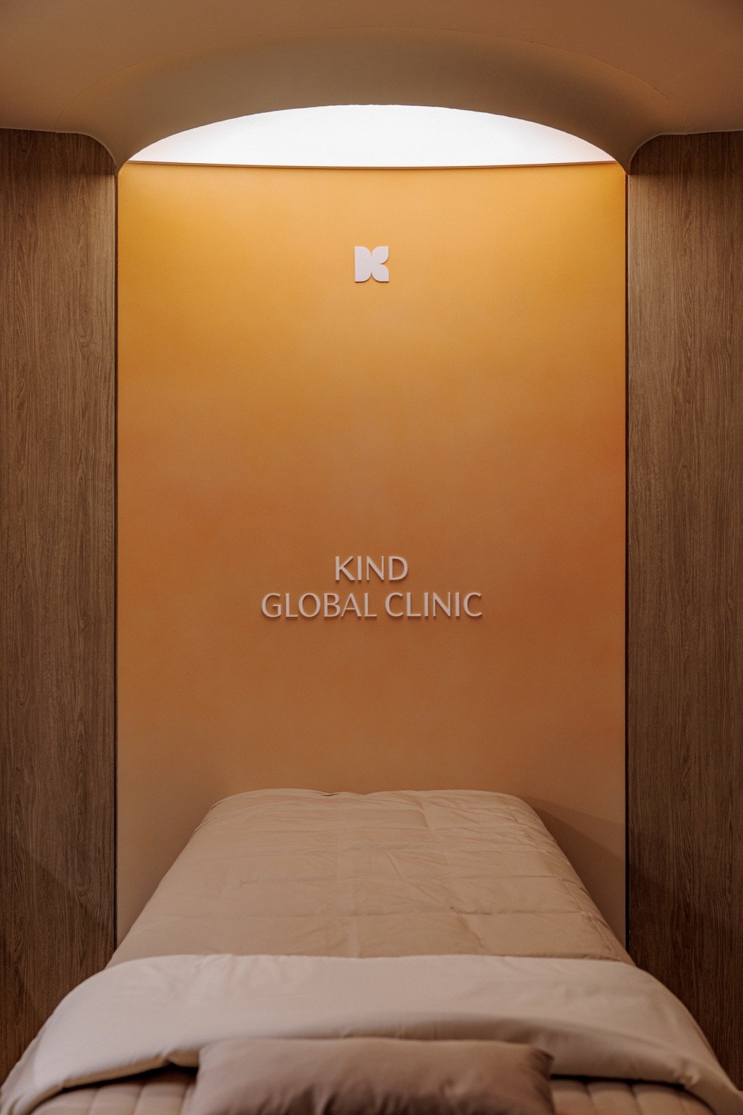 A treatment bed at Kind Global Clinic
